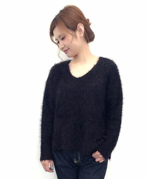 archives（アルシーヴ）の「【予約】Vネックシャギーﾆｯﾄ（ニット/セーター・レディース・アイボリー/ブラック/グレー/ブルー/ピンク・MEDIUM）」の2枚目の写真