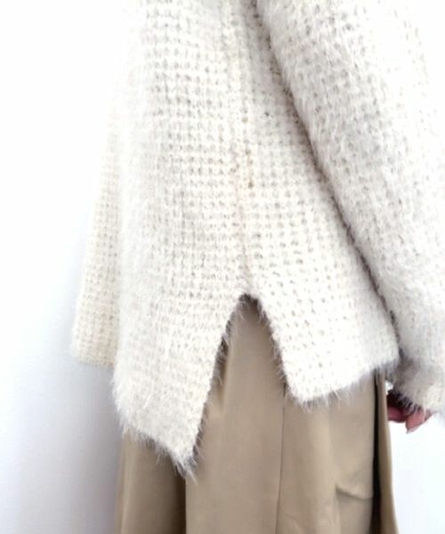 archives（アルシーヴ）の「【予約】Vネックシャギーﾆｯﾄ（ニット/セーター・レディース・アイボリー/ブラック/グレー/ブルー/ピンク・MEDIUM）」の7枚目の写真