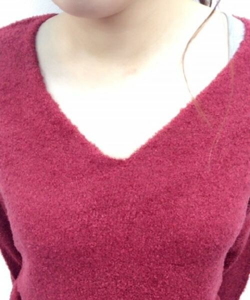 archives(アルシーヴ)の「【予約】Vネックドルマンニットプルオーバー(ニット/セーター・レディース・オフホワイト/グレー/グリーン/ネイビー/ボルドー・MEDIUM)」の8枚目の写真