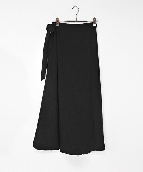 DHOLIC(ディーホリック)の「バックゴムラップワイドパンツ(その他パンツ・レディース・キャメル/ブラック・FREE)」の2枚目の写真