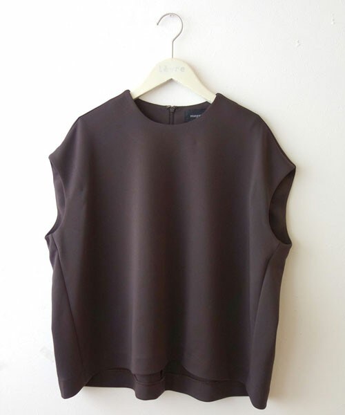 margaux(マルゴー)の「margaux セットアップ トップス(Tシャツ/カットソー・レディース・ブラウン・F)」の1枚目の写真