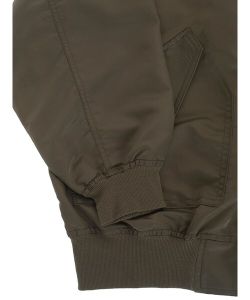 w closet(ダブルクローゼット)の「BIGシルエットリバーシブルMA-1(ジャケット/アウター・レディース・カーキ/ブラック・FREE)」の8枚目の写真