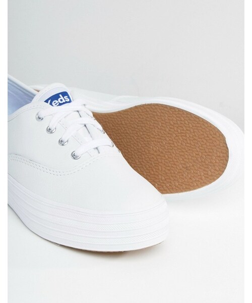 Keds（ケッズ）の「Keds Classic Leather Sneakers（スニーカー・レディース・White・US 5.5/US 9.5/US 7/US 8/US 8.5/US 6.5/US 5/US 10/US 9/US 7.5/US 6）」の2枚目の写真