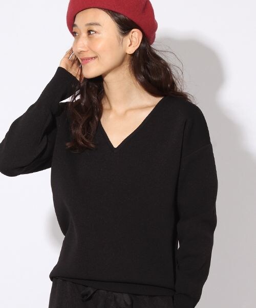 niko and...(ニコアンド)の「DAILYミラノリブVプルオーバー(トップス・オフホワイト/ライトグレー/ブラック/キャメル・M/L)」の2枚目の写真