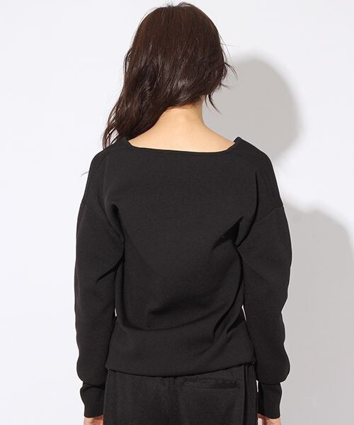 niko and...(ニコアンド)の「DAILYミラノリブVプルオーバー(トップス・オフホワイト/ライトグレー/ブラック/キャメル・M/L)」の10枚目の写真