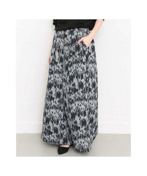 KBF(ケイビーエフ)の「FOGプリントワイドパンツ(パンツ・レディース・BLUE・one)」の2枚目の写真