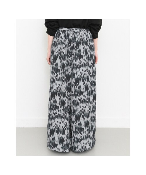 KBF(ケイビーエフ)の「FOGプリントワイドパンツ(パンツ・レディース・BLUE・one)」の6枚目の写真