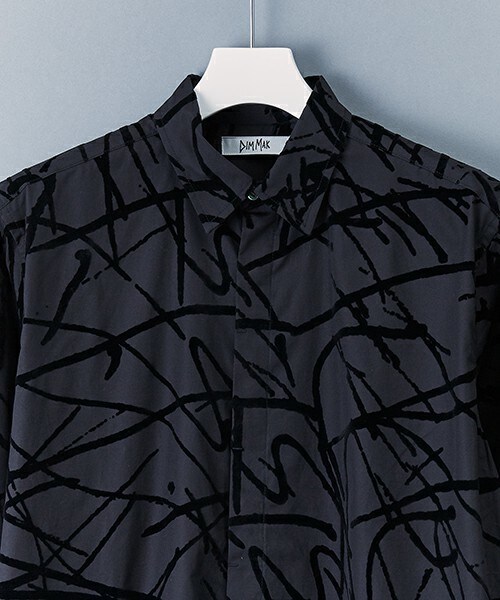 DIM MAK（ディムマック）の「DIM MAK プリントシャツ（シャツ/ブラウス・メンズ・ホワイト/ブラック・MEDIUM/LARGE）」の6枚目の写真