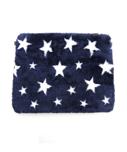 archives（アルシーヴ）の「星柄ファークラッチ（クラッチバッグ・レディース・グレー/ネイビー・MEDIUM）」の2枚目の写真