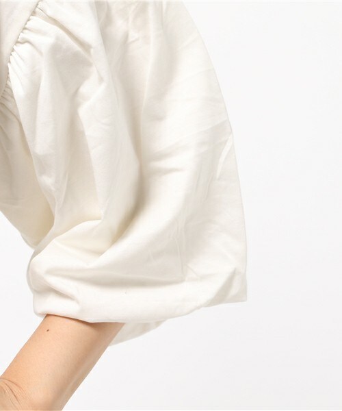 actuel(アクチュエル)の「シルケット天竺ボリュームボトルネックP/O(Tシャツ/カットソー・レディース・オフホワイト/ブラック/ボルドー・FREE)」の7枚目の写真
