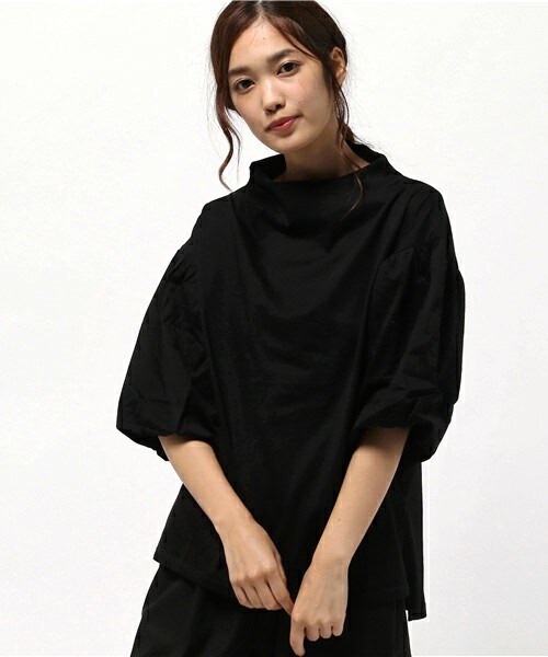 actuel(アクチュエル)の「シルケット天竺ボリュームボトルネックP/O(Tシャツ/カットソー・レディース・オフホワイト/ブラック/ボルドー・FREE)」の3枚目の写真