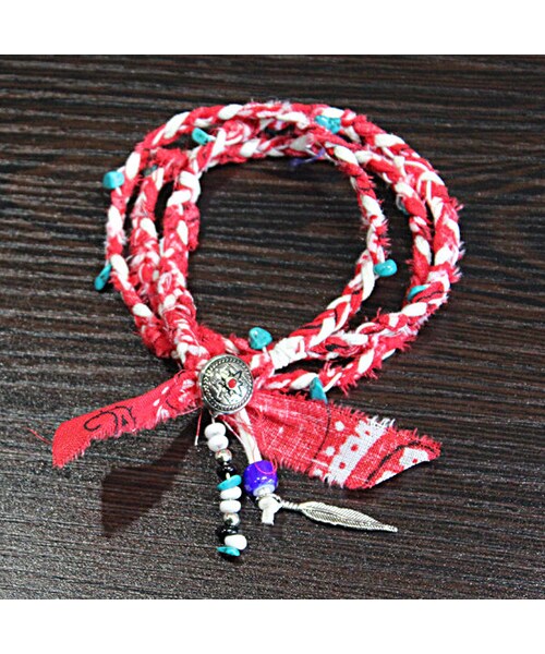 CHOUCHOU（チュチュ）の「赤バンダナ ネックレス＆ブレスレット 2Waytype（ブレスレット・レディース・レッド・Free）」の3枚目の写真