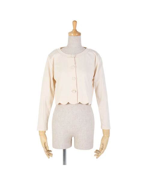 F i.n.t（フィント）の「くるみ釦スカラップカーディガン/F i.n.t（カーディガン/ボレロ・レディース・その他）」の3枚目の写真