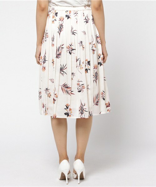 INTERPLANET（インタープラネット）の「レトロボタニカルプリーツSK（スカート・レディース・オフホワイト/ネイビー・FREE）」の5枚目の写真