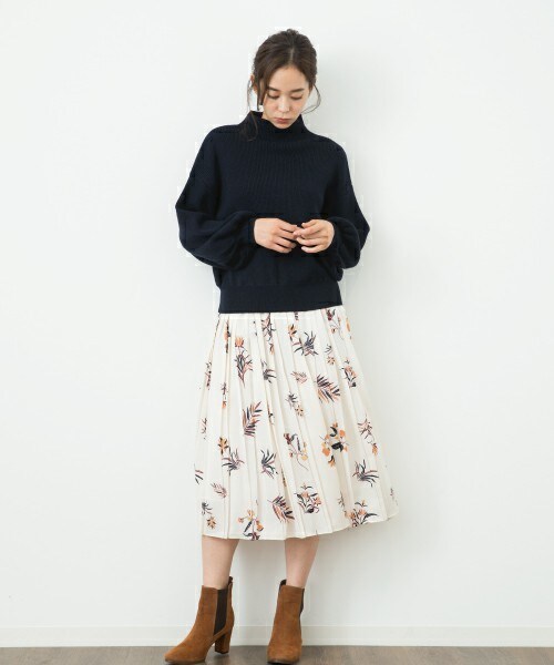 INTERPLANET（インタープラネット）の「レトロボタニカルプリーツSK（スカート・レディース・オフホワイト/ネイビー・FREE）」の14枚目の写真