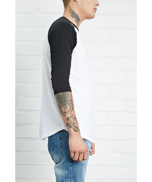 FOREVER 21（フォーエバー トゥエンティーワン）の「[MEN]コットンラグランTシャツ（トップス・メンズ・WHITE/BLACK/OLIVE/BLACK・XS/S/M/L/XL）」の2枚目の写真