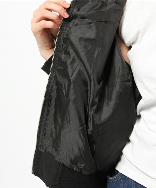 archives（アルシーヴ）の「ピーチビックMA-1ブルゾン（ブルゾン・レディース・オフホワイト/ブラック/カーキ・MEDIUM）」の11枚目の写真