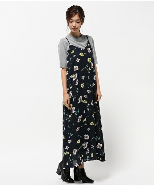 archives（アルシーヴ）の「レトロフラワーキャミマキシワンピース（ワンピース・レディース・ブラック/カーキ/ネイビー・MEDIUM）」の3枚目の写真