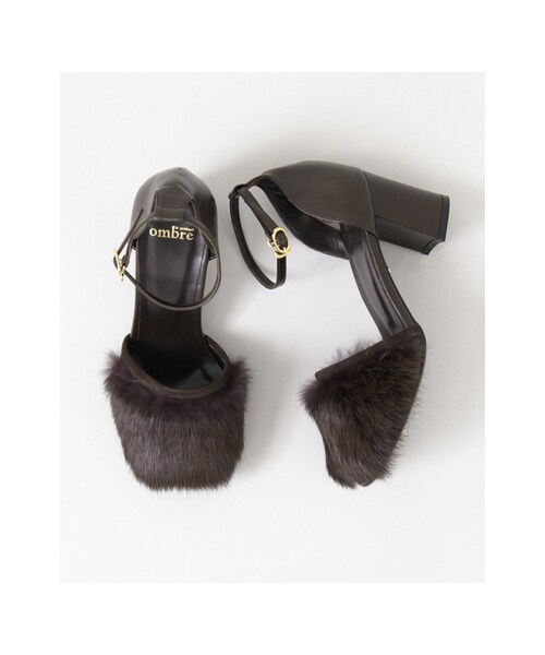 URBAN RESEARCH ROSSO WOMEN（アーバンリサーチ　ロッソ）の「ombre ファーサンダル（シューズ・レディース・BROWN・35.5/36.5/37.5）」の3枚目の写真