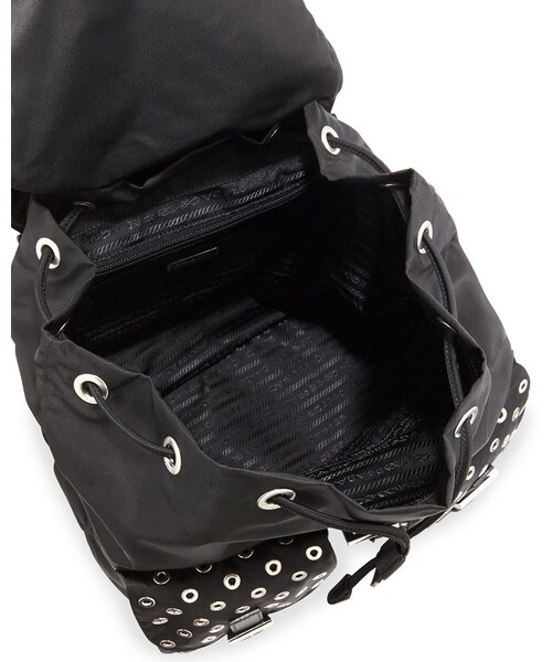 PRADA(プラダ)の「Prada Tessuto Grommet Backpack, Black (Nero)(バックパック/リュック・レディース・Black・One Size)」の3枚目の写真