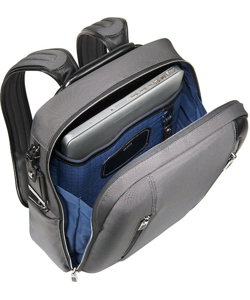 TUMI（トゥミ）の「Tumi Arrive Pewter Logan Backpack（バックパック