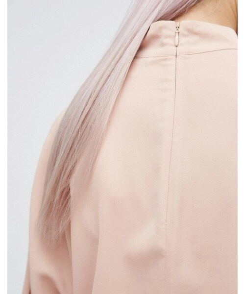 MONKI（モンキ）の「Monki Zip Back Blouse（トップス・レディース・Beige・US 8）」の4枚目の写真