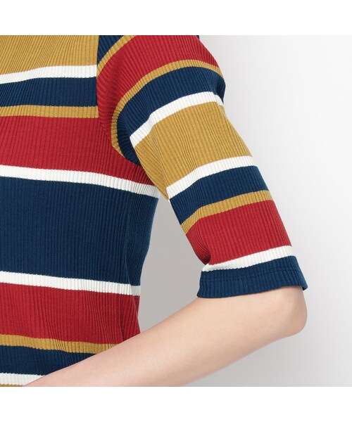 OZOC（オゾック）の「テレコボートネックカットソー（トップス・レディース・キャメル/オフホワイト/イエロー系/オレンジ・その他）」の10枚目の写真