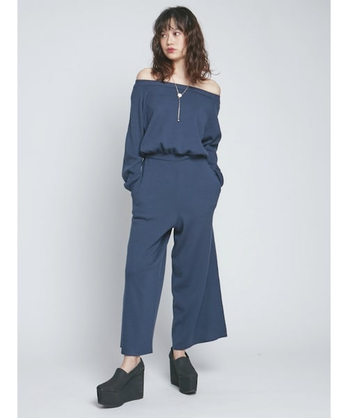 EVRIS（エヴリス）の「オフショルニットオールインワン（オールインワン・サロペット・レディース・グレー/ブラック/ブルー）」の4枚目の写真