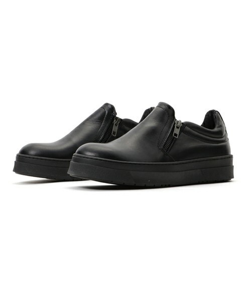 inter-chaussures(インターショシュール)の「【design manifattura】サイドジップアップスニーカー (G55010)(スニーカー・レディース・ブラック/ブラック系その他・35/36/37/38)」の1枚目の写真