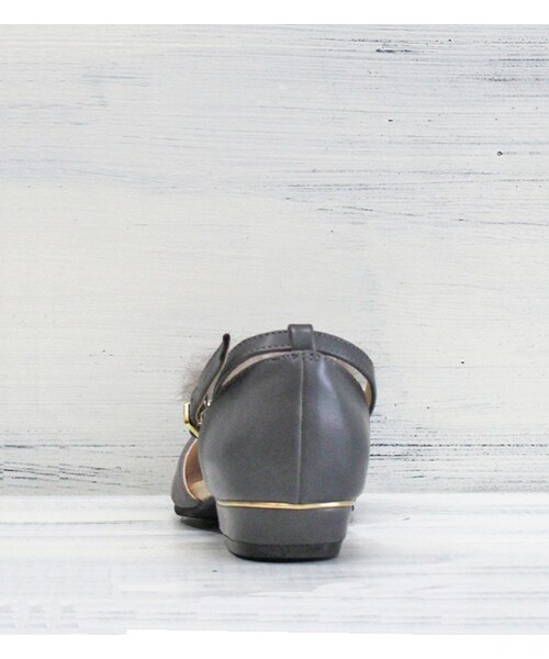 mysty woman（ミスティウーマン）の「【mysty woman】ファー付きセパレートパンプス（シューズ・レディース・グレー/ライトブラウン/ブラック・M/L）」の8枚目の写真