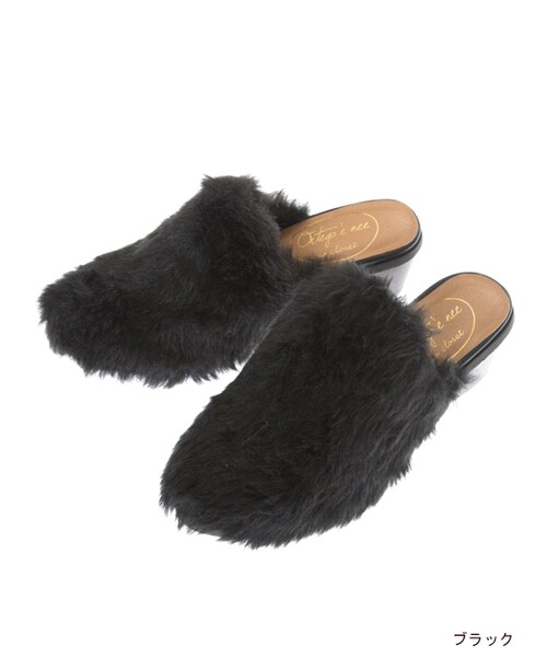 w closet(ダブルクローゼット)の「ファーつっかけサンダル(シューズ・レディース・キナリ/キャメル/ブラック・M/L)」の2枚目の写真
