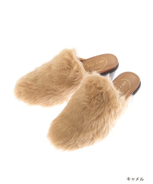 w closet(ダブルクローゼット)の「ファーつっかけサンダル(シューズ・レディース・キナリ/キャメル/ブラック・M/L)」の3枚目の写真