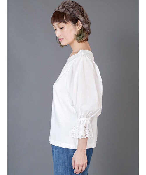 w closet(ダブルクローゼット)の「スワトー刺繍入りプルオーバー(トップス・レディース・オフホワイト/ピンクベージュ/Dピンク/スミクロ・FREE)」の6枚目の写真