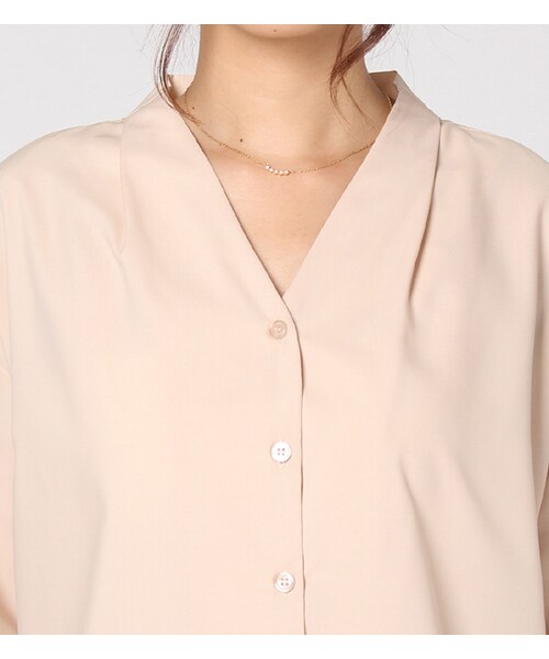 laboratory work(ラボラトリーワーク)の「オーバーサイズノーカラーブラウス(トップス・レディース・オフホワイト/ベージュ/サックス・M)」の7枚目の写真