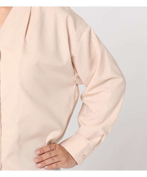 laboratory work(ラボラトリーワーク)の「オーバーサイズノーカラーブラウス(トップス・レディース・オフホワイト/ベージュ/サックス・M)」の8枚目の写真