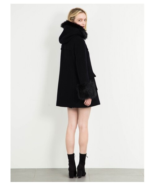 SNIDEL ＦＡＵＸ　ＦＵＲダッフルコート スナイデル＞女優・馬場ふみかが纏うオフィシャルオンラインストア限定