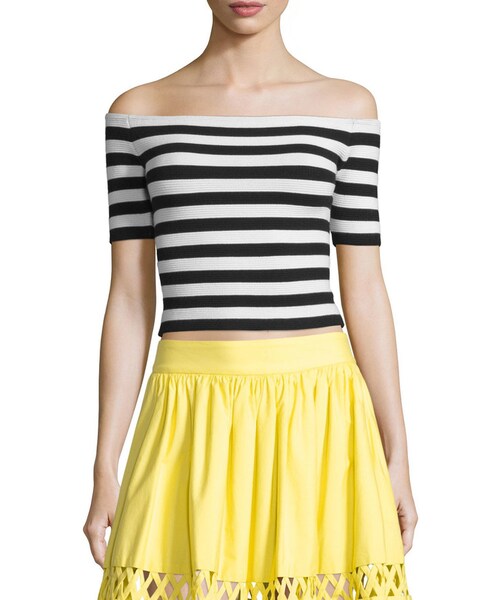 Alice and Olivia（アリスオリヴィア）の「Alice + Olivia Grant Striped Off-the-Shoulder Cropped Top, Black/White（トップス・レディース・White・MEDIUM）」の2枚目の写真
