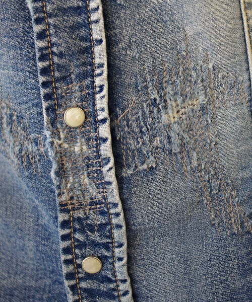 RATTLE TRAP(ラトルトラップ)の「【雑誌Safari(サファリ)11月号掲載】ジョグデニムシャツ(シャツ/ブラウス・メンズ・ブルー・M/L/LL)」の7枚目の写真