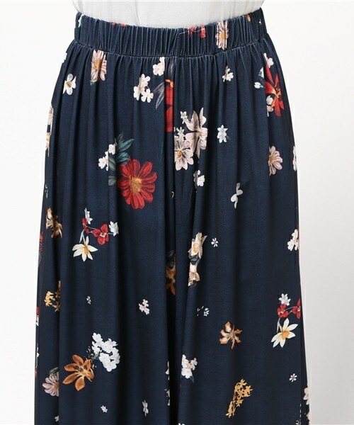 actuel(アクチュエル)の「FLOWERワイドパンツ(その他パンツ・レディース・ネイビー・FREE)」の5枚目の写真