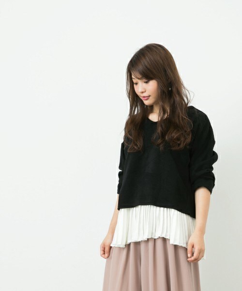 INTERPLANET WINGS(インタープラネットウィング)の「《WEARISTA 三橋栄香セレクト》 ポンチVネックプリーツレイヤードP/O(Tシャツ/カットソー・レディース・ブラック/グレー/マスタード・FREE)」の10枚目の写真