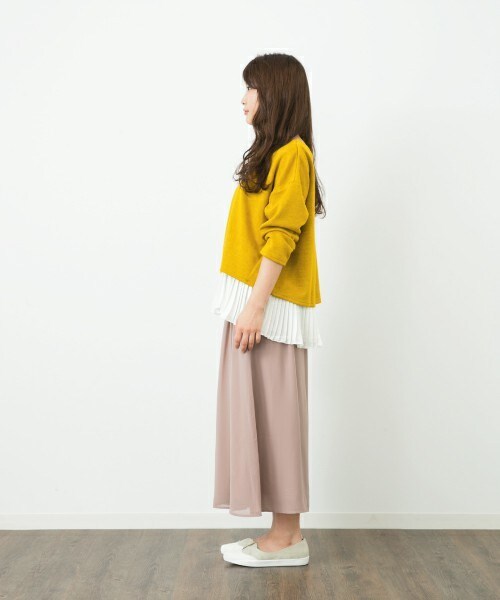INTERPLANET WINGS(インタープラネットウィング)の「《WEARISTA 三橋栄香セレクト》 ポンチVネックプリーツレイヤードP/O(Tシャツ/カットソー・レディース・ブラック/グレー/マスタード・FREE)」の6枚目の写真