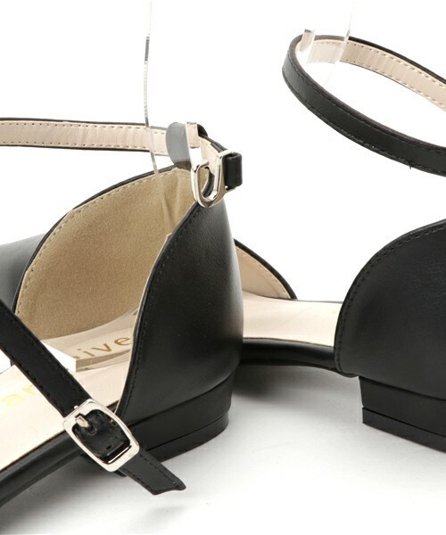 archives（アルシーヴ）の「ストラップパンプス（パンプス・レディース・ブラック/グレー/シルバー・MEDIUM/LARGE）」の10枚目の写真