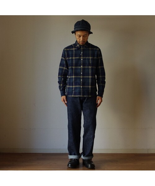 MANUAL ALPHABET（マニュアル アルファベット）の「【完売御礼】MANUAL ALPHABET マニュアルアルファベット CLASSIC FIT SHIRT 甘撚りビエラ クラシカルフィットシャツ NVY×BEG（シャツ/ブラウス・メンズ・その他）」の2枚目の写真
