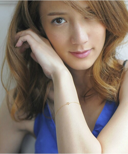 two ply（トゥープライ）の「トゥー プライ 329 スター フレーム ブレスレット（ブレスレット・レディース・ゴールド・16.5cm）」の2枚目の写真