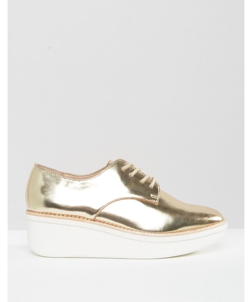 ALDO(アルド)の「ALDO Rivale Metallic Chunky Flat Shoes(シューズ・レディース・Gold・US 6/US 8/US 10/US 5/US 9/US 7)」の4枚目の写真