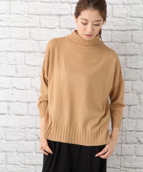 LEPSIM（レプシィム）の「１２Ｇハイネックワイドプルオーバー（トップス・アイスグレー/ベージュ/ダークネイビー・FREE SIZE）」の2枚目の写真