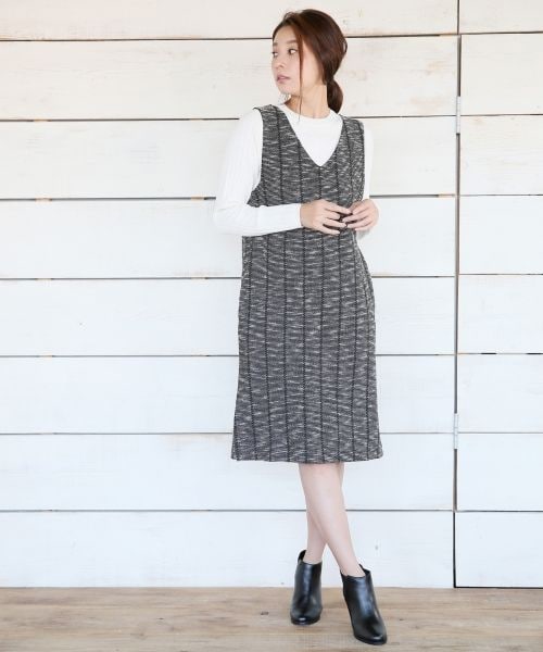 LEPSIM（レプシィム）の「ムジガラ カットジャンスカート（ワンピース/ドレス・ブラック/ストライプ/ネイビー・M/L）」の3枚目の写真