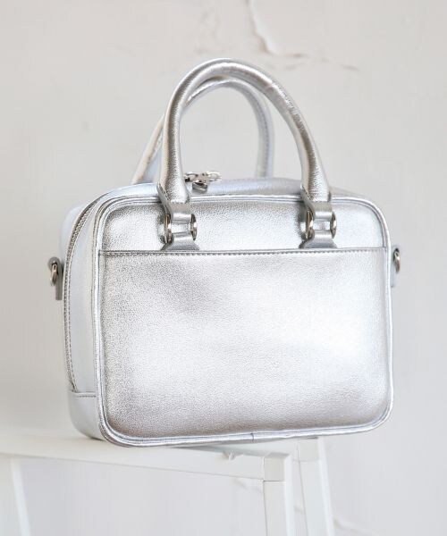 LEPSIM（レプシィム）の「ミニマムスクエアショルダー（バッグ・ブラック/シルバー/レオパード・ONE SIZE）」の3枚目の写真