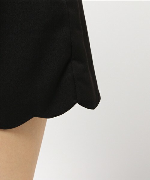 archives（アルシーヴ）の「裾スカラップショートパンツ（その他パンツ・レディース・ブラック/ベージュ/ワイン・MEDIUM）」の9枚目の写真