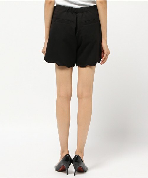 archives（アルシーヴ）の「裾スカラップショートパンツ（その他パンツ・レディース・ブラック/ベージュ/ワイン・MEDIUM）」の6枚目の写真